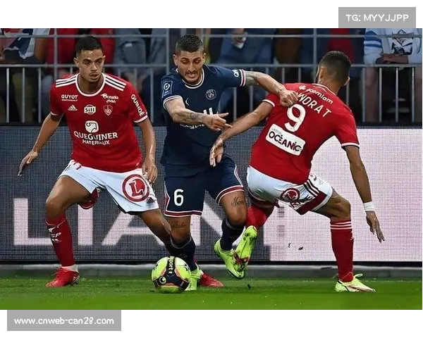 里尔4-2巴黎FC：残缺防线下的进攻盛宴